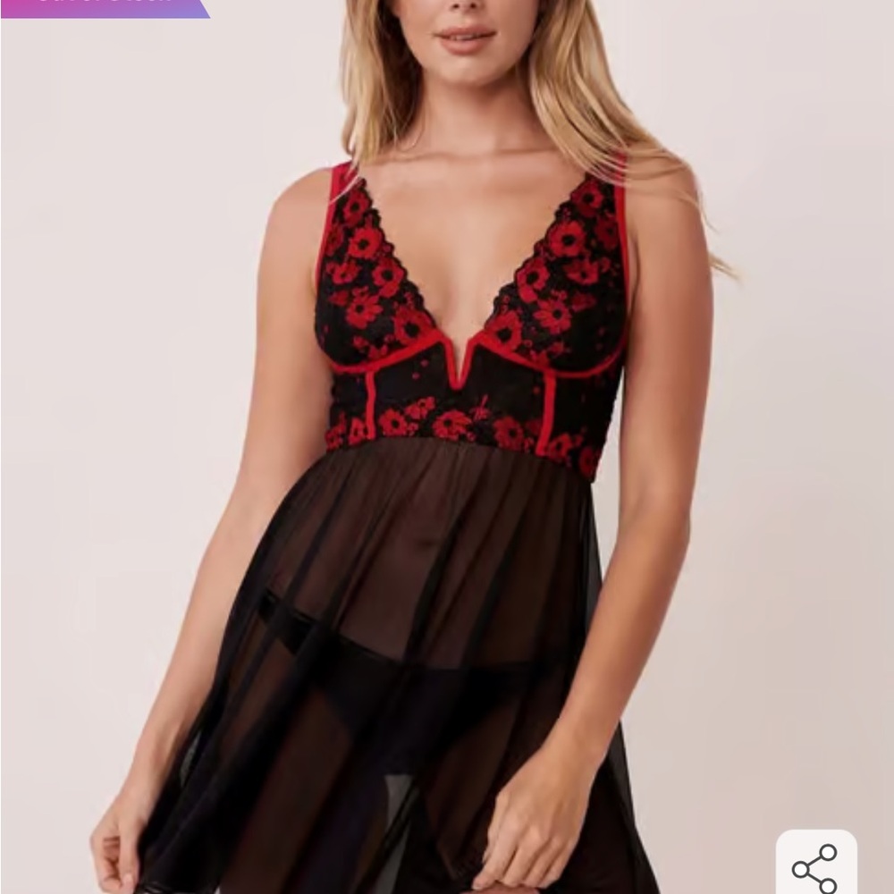 La Vie En Rose Black & Red Embroidered Floral Chemise Large -NWT